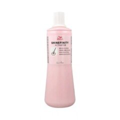 Plaukų aktyvatorius Wella SHINEFINITY 2% brush&bowl 1000ml